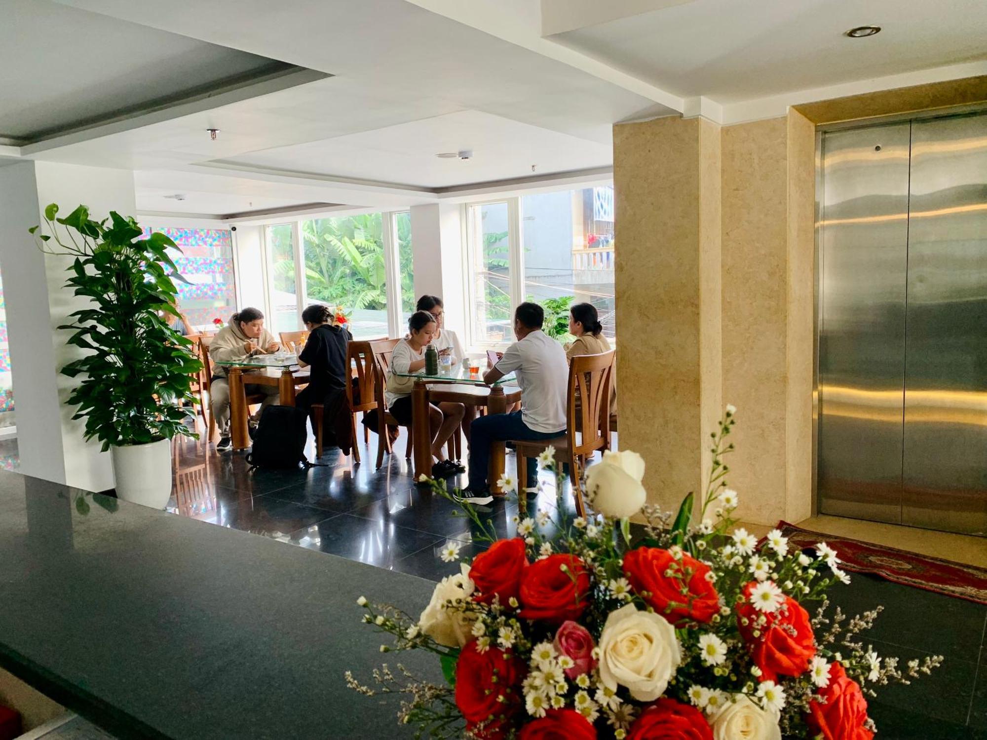 Vina Hotel Hué